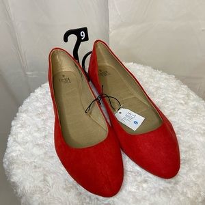 Time and Tru Red Flats